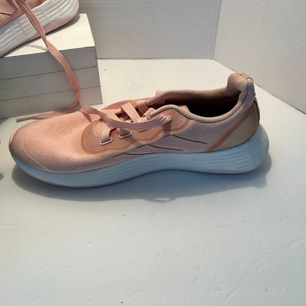 Ladies Adidas QT Racer Sport Sneaker Size 9 1/2 - Picture 2 of 4